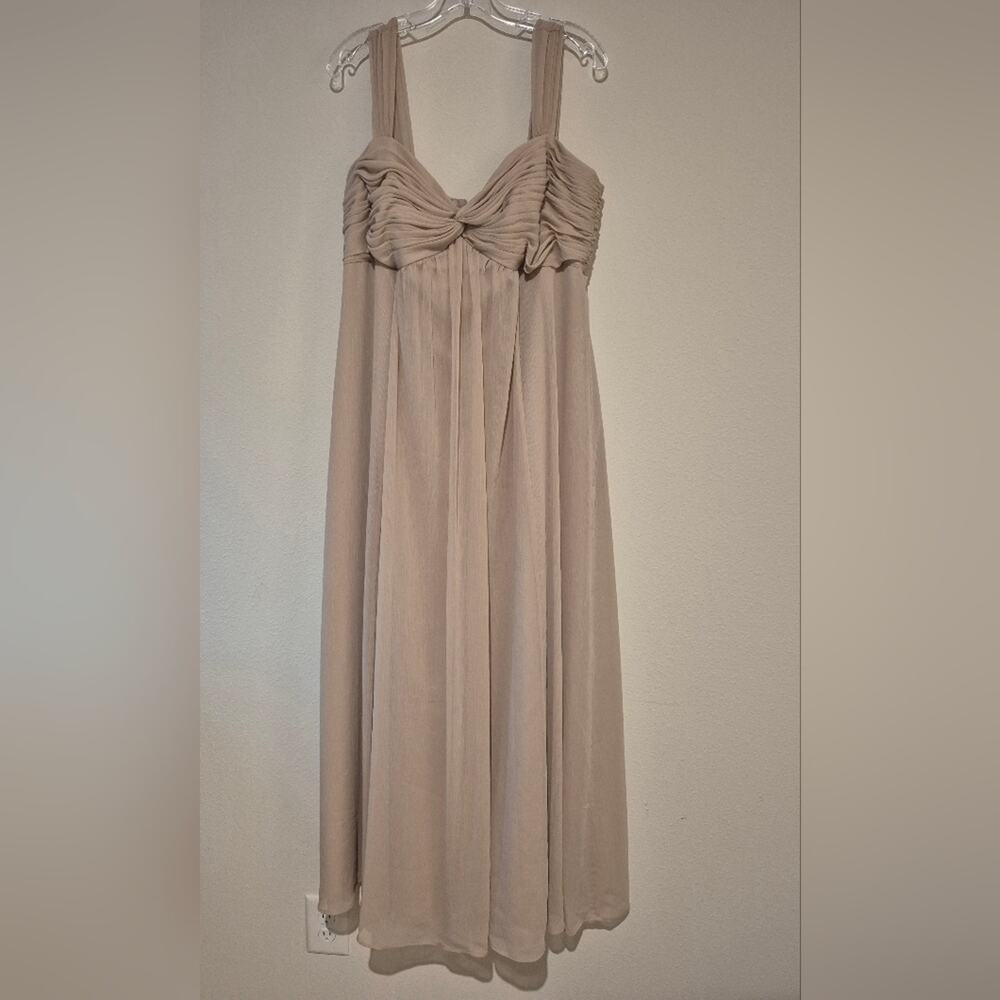 David' Bridal | Elegant Beige Long Gown | Size 18